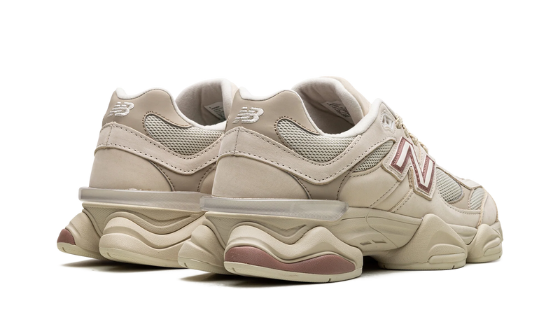Tênis New Balance 9060 Bone Sparrow Marrom